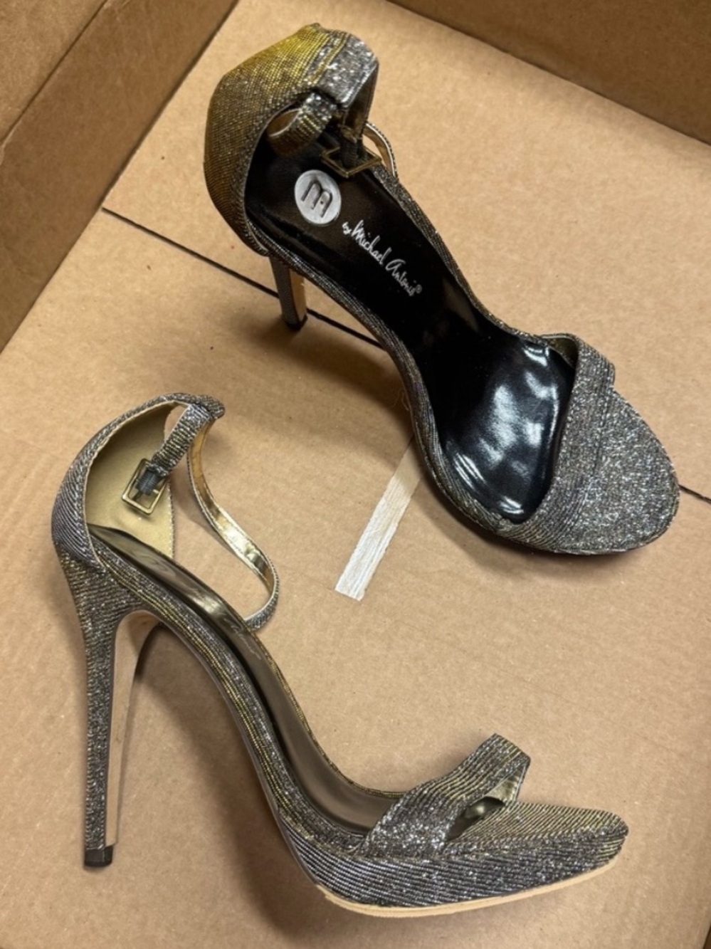 Metallic Glitter Ankle-Strap High Heels - Silver US 8